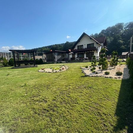 Casuta Doi Ponei Villa Buşteni Екстериор снимка
