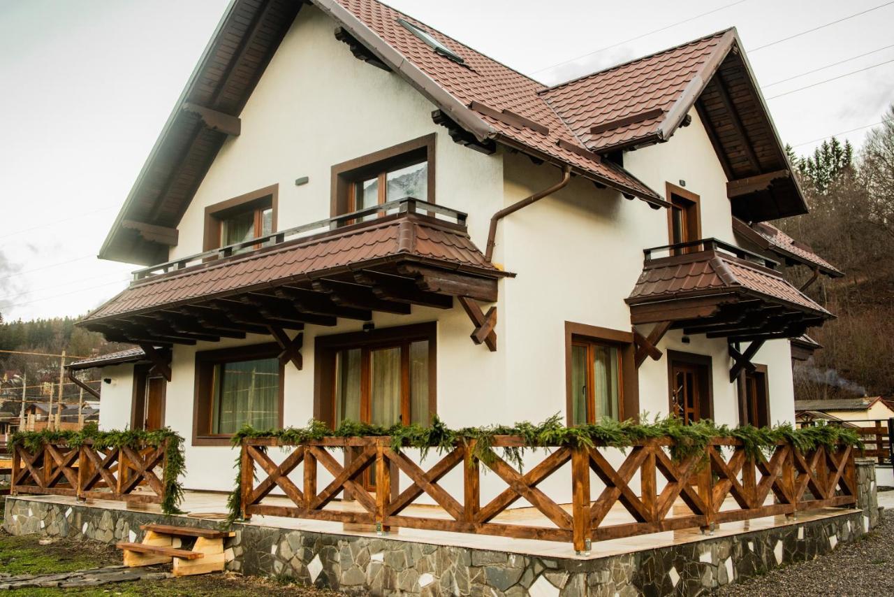 Casuta Doi Ponei Villa Buşteni Екстериор снимка