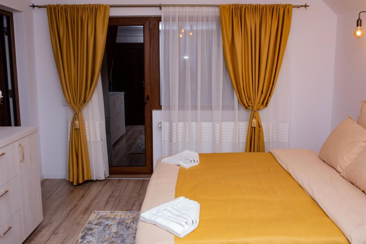 Casuta Doi Ponei Villa Buşteni Екстериор снимка