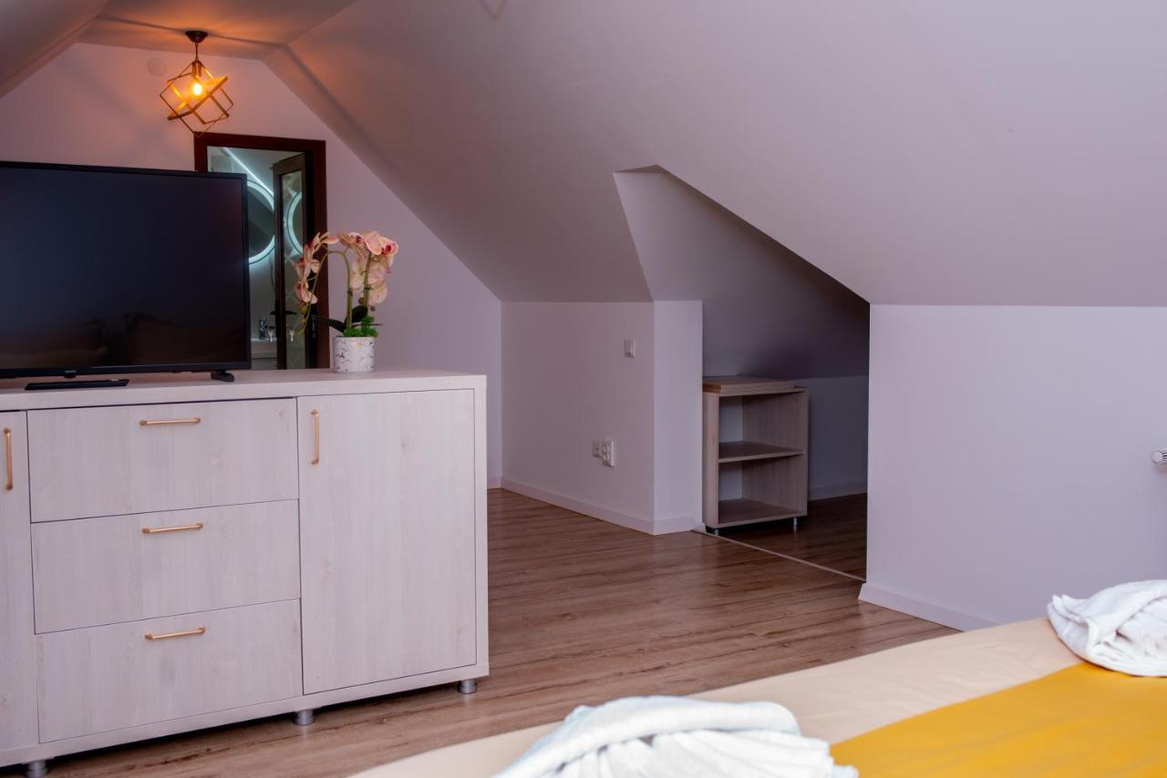 Casuta Doi Ponei Villa Buşteni Екстериор снимка