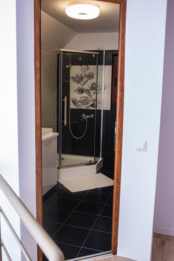 Casuta Doi Ponei Villa Buşteni Екстериор снимка