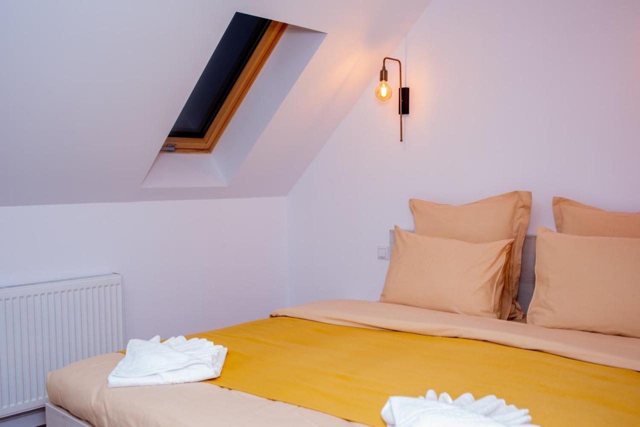 Casuta Doi Ponei Villa Buşteni Екстериор снимка