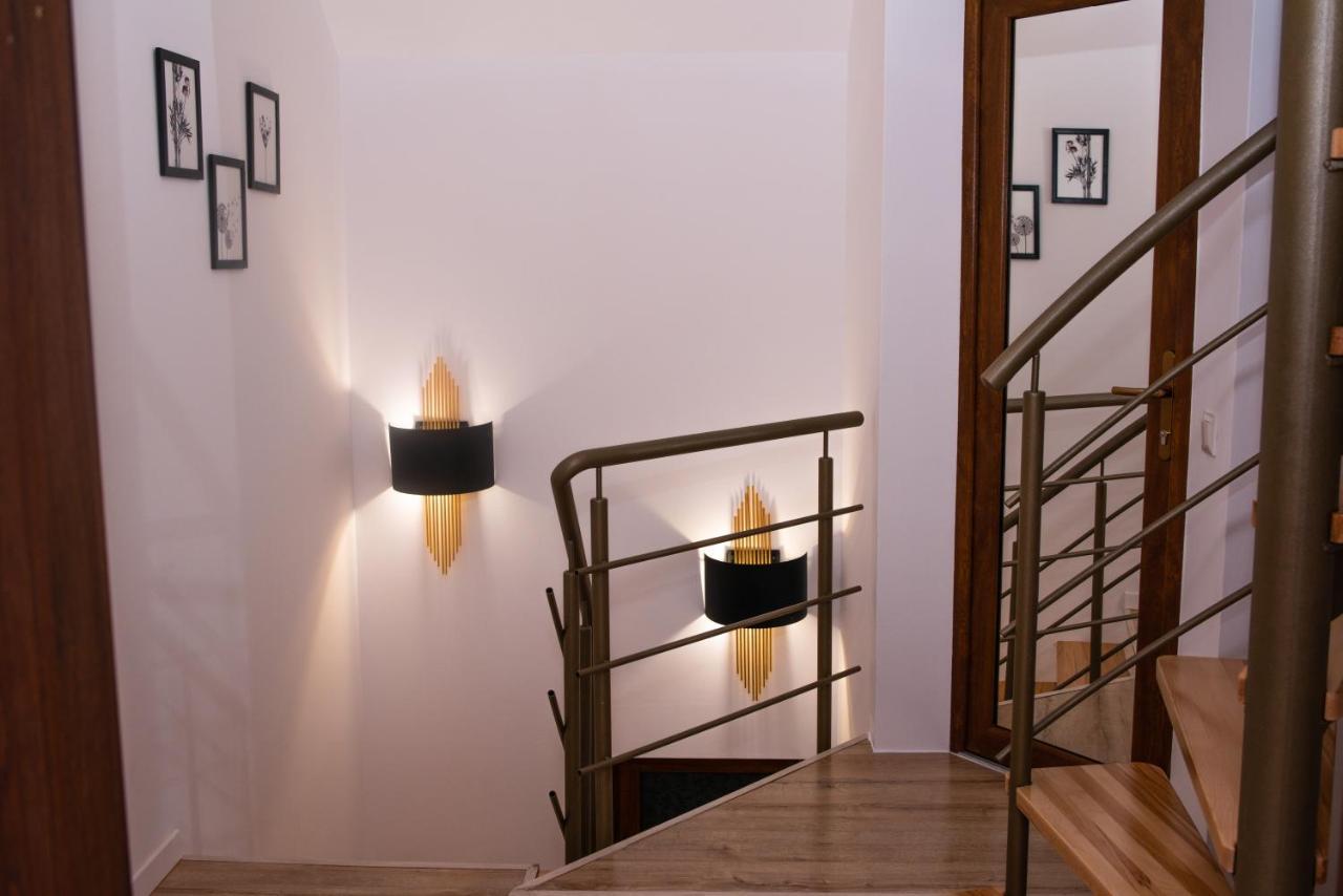 Casuta Doi Ponei Villa Buşteni Екстериор снимка